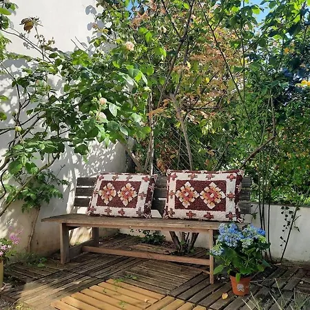 Maison Centre Jardin Et Proche Holiday home